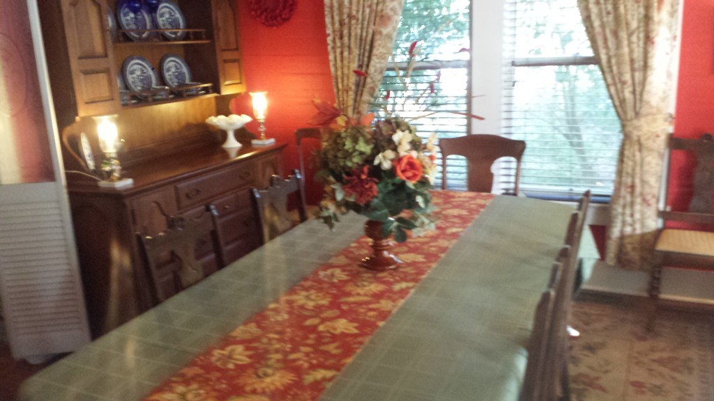 Dining Room at the Grady House B&B High Springs FL. I think that's where we will be eating breakfast tomorrow morning.